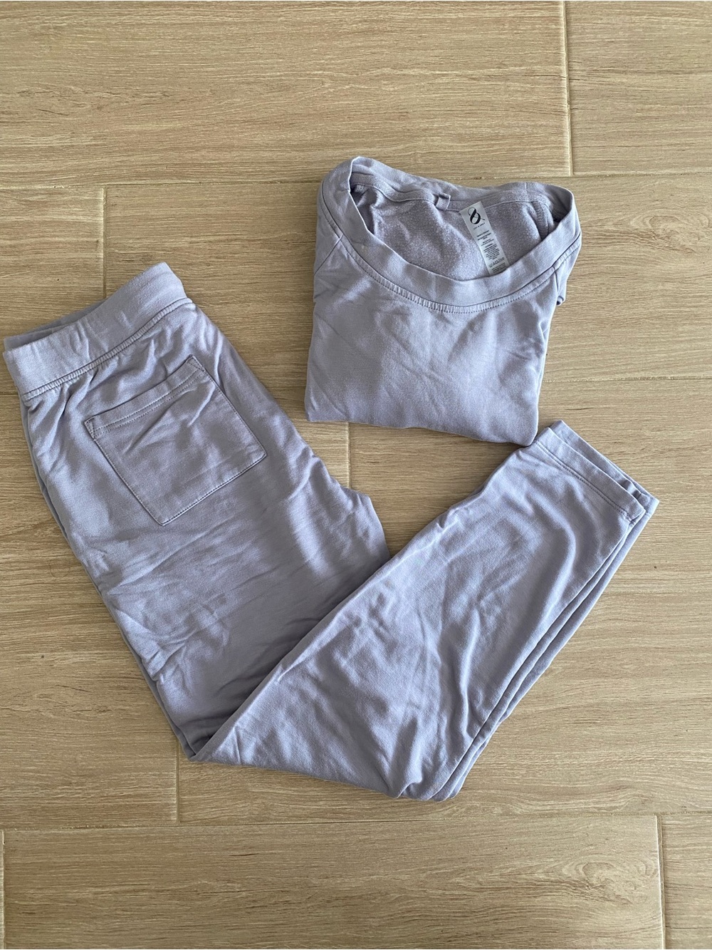 Lou & Grey Soft Lavender Tee and Jogger Set Size S